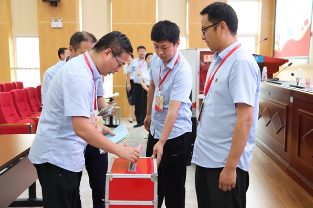 1720085397262709.jpg 圖為投票現場.jpg