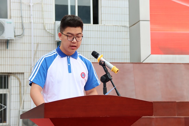 1725264151121345.jpg f578d49bf051a2a95d123e67c258cb9.jpg